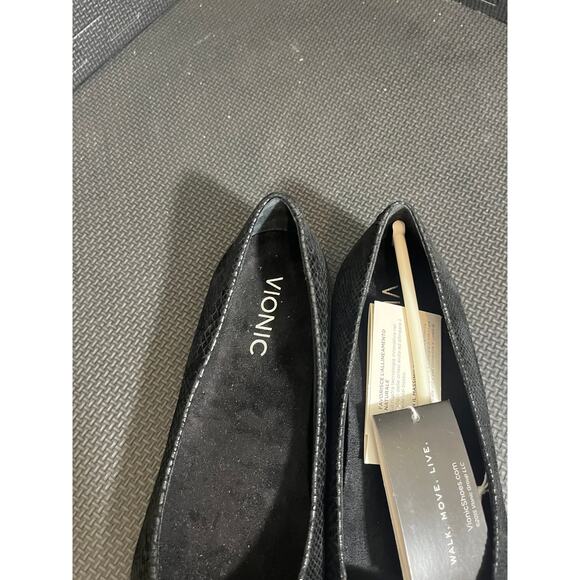 Vionic Gem Caballo Black Snake Leather Pointed Toe Ballet Flats Womens 6.5 - Picture 3 of 8